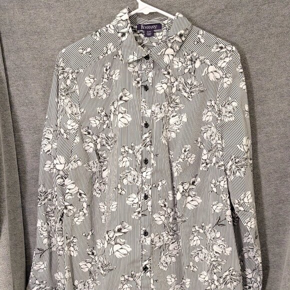 New! Women's 16W Black and White Button Up Blouse - Picture 4 of 5